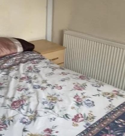 Bushbury132公寓 外观 照片